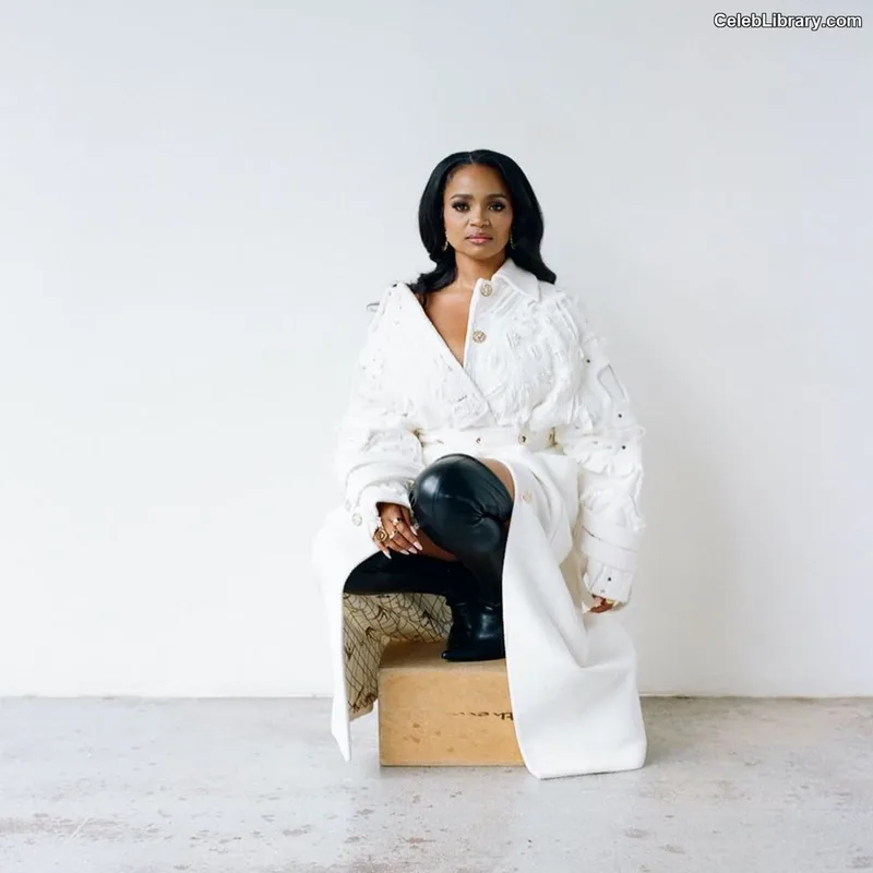 Kyla Pratt photo 3 of 178