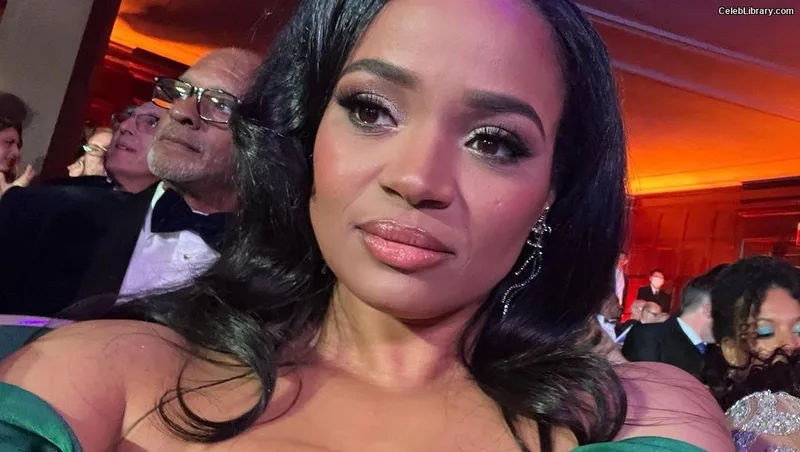 Kyla Pratt photo 9 of 178