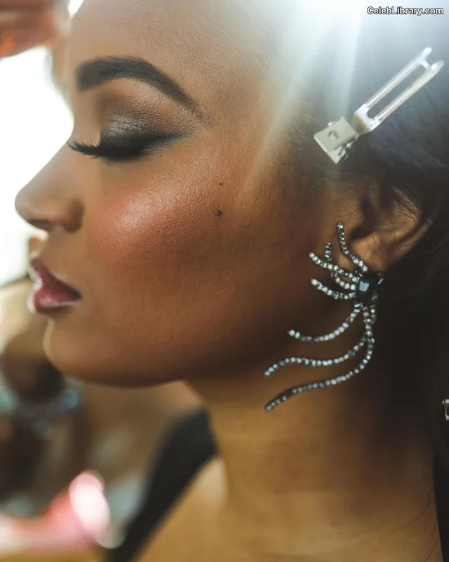 Kyla Pratt photo 17 of 178