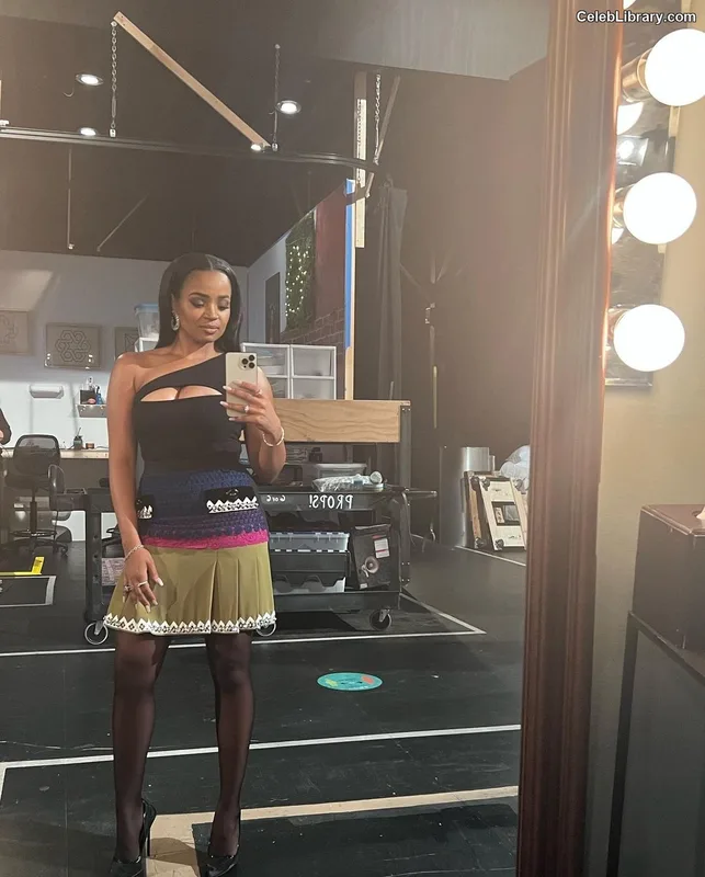 Kyla Pratt photo 5 of 178