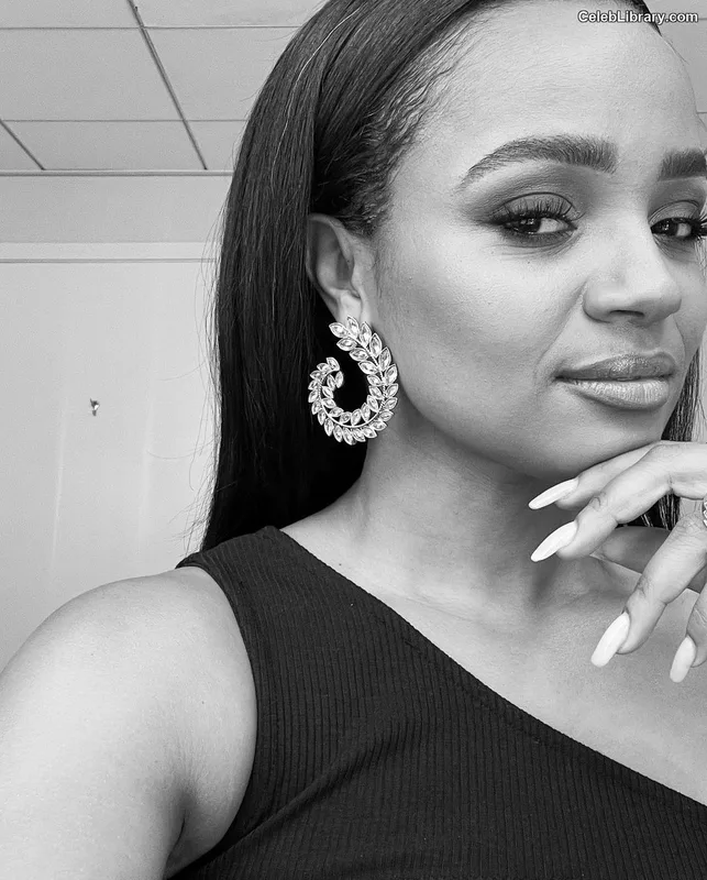 Kyla Pratt photo 9 of 178