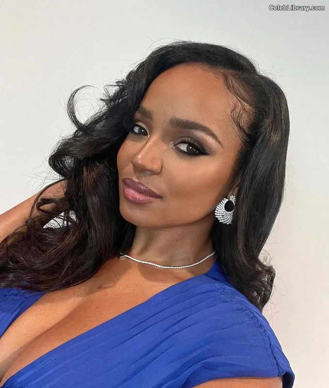 Kyla Pratt photo 15 of 178