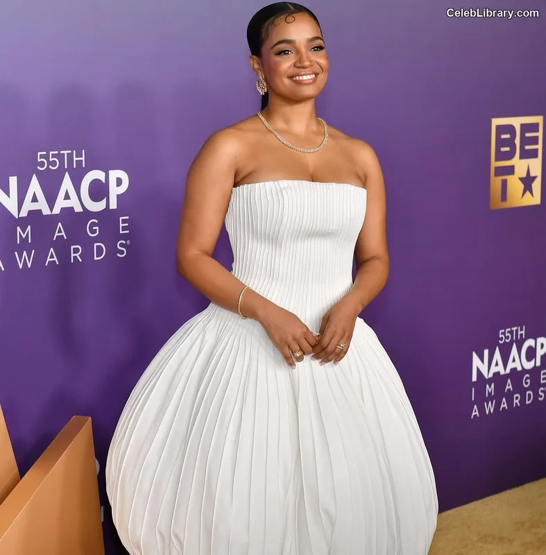 Kyla Pratt photo 20 of 178