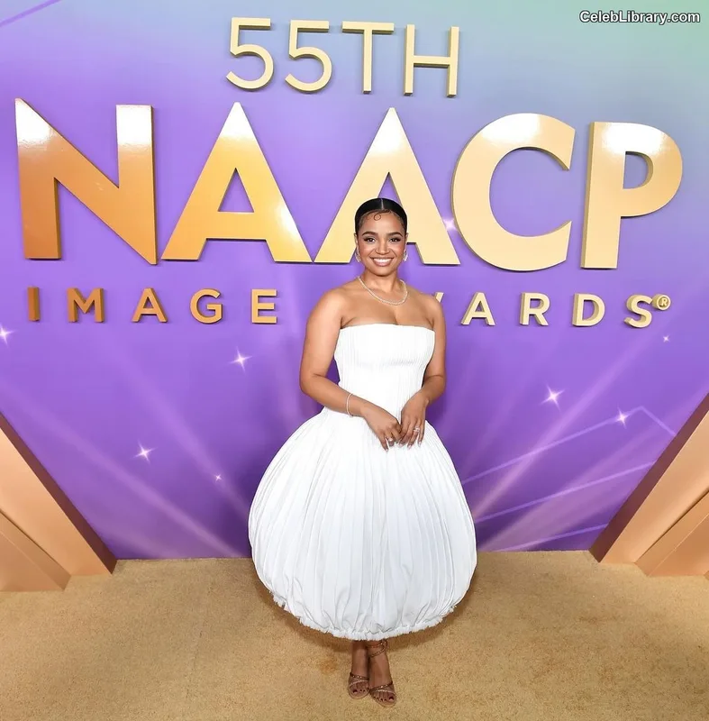Kyla Pratt photo 22 of 178