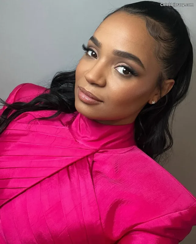 Kyla Pratt photo 2 of 178