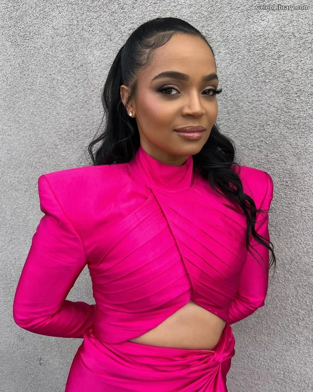 Kyla Pratt photo 3 of 178