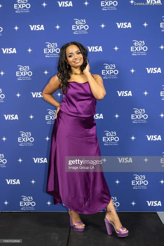 Kyla Pratt photo 23 of 178
