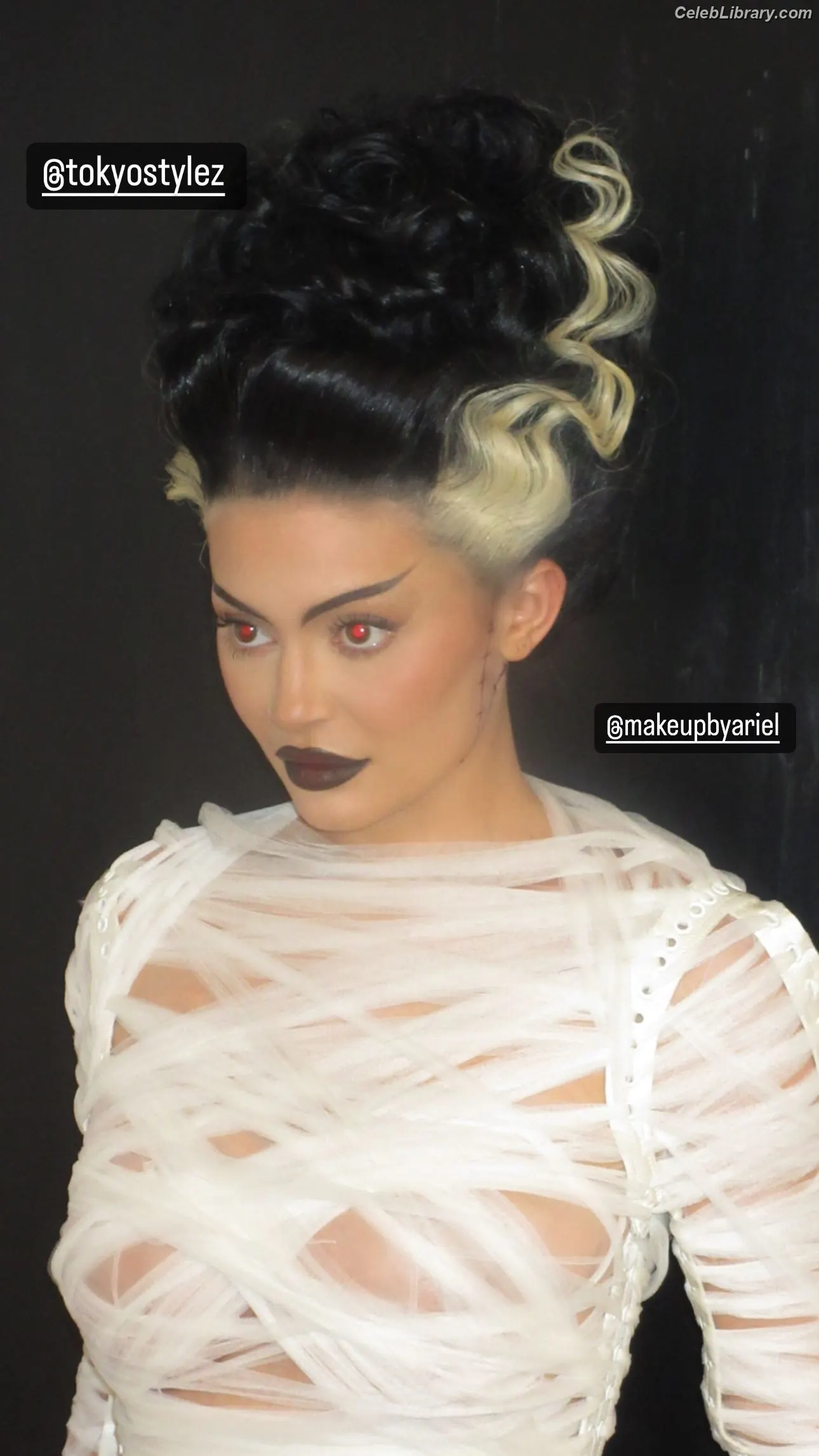 Kylie Jenner photo 22 of 4070