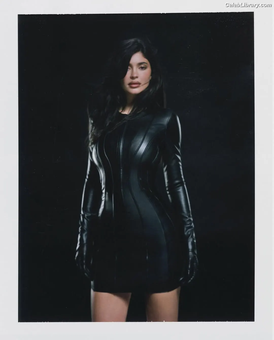 Kylie Jenner photo 23 of 4070