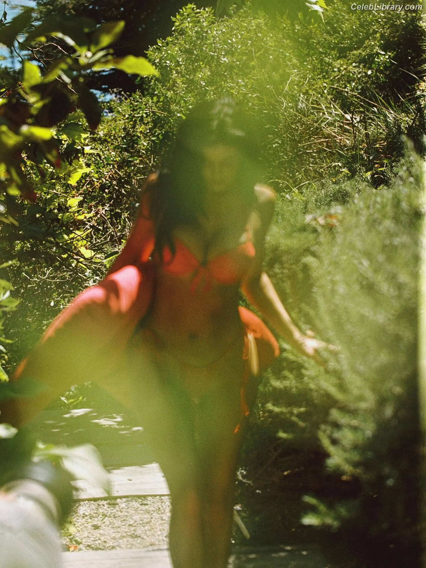 Kylie Jenner photo 16 of 4070