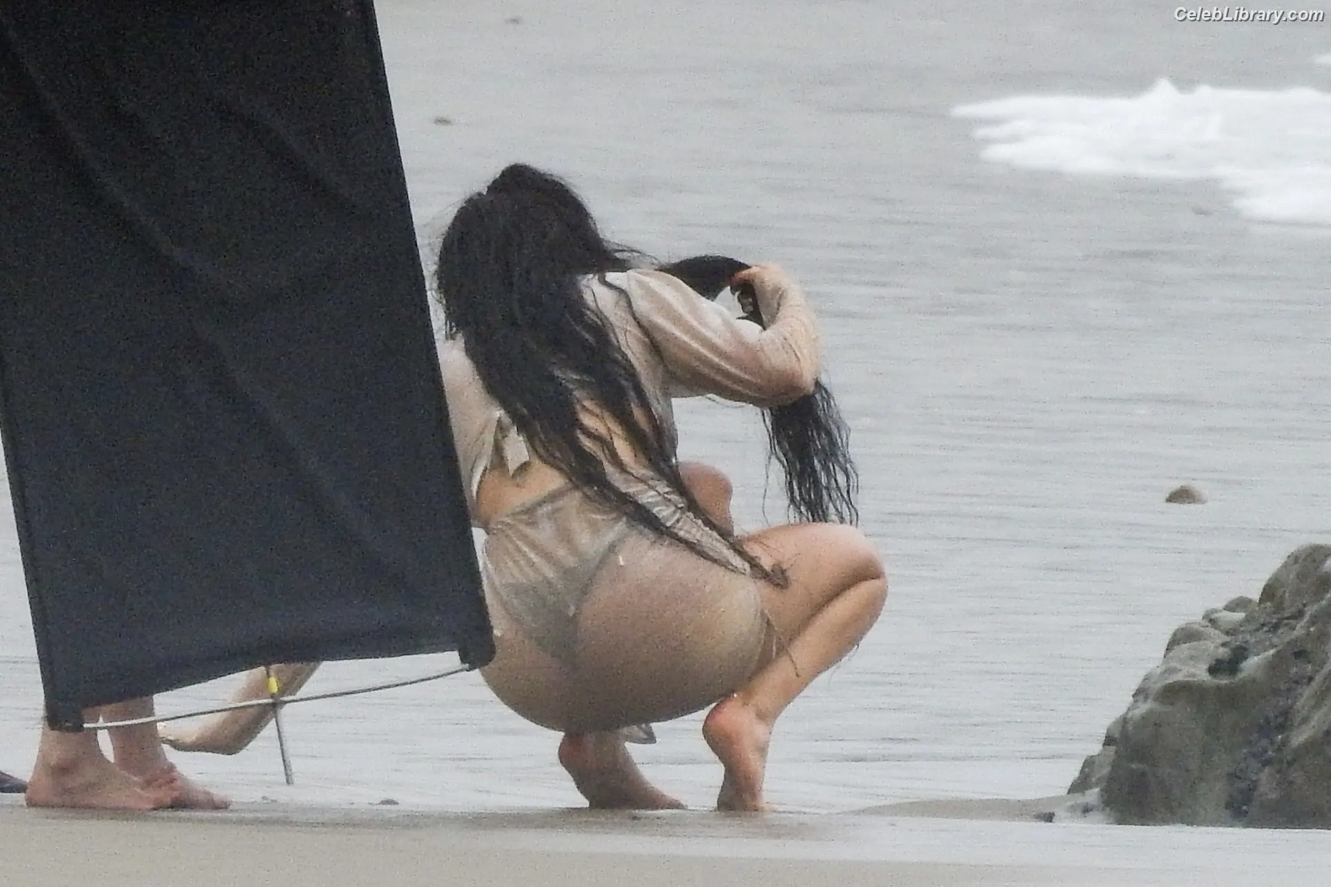 Kylie Jenner photo 17 of 4070