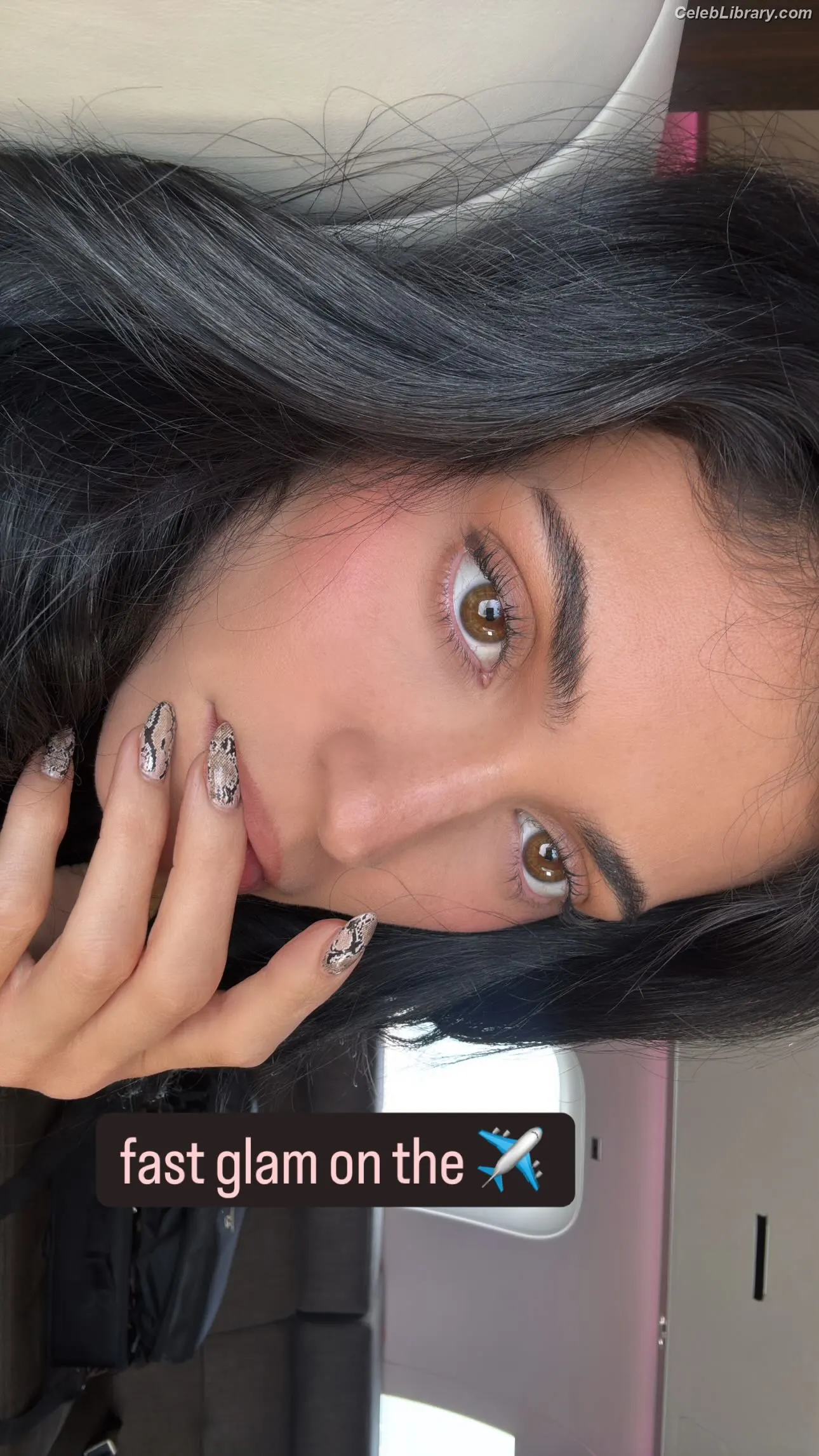 Kylie Jenner photo 16 of 4070