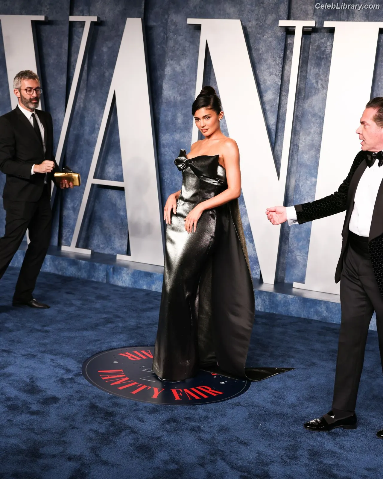 Kylie Jenner photo 9 of 4070