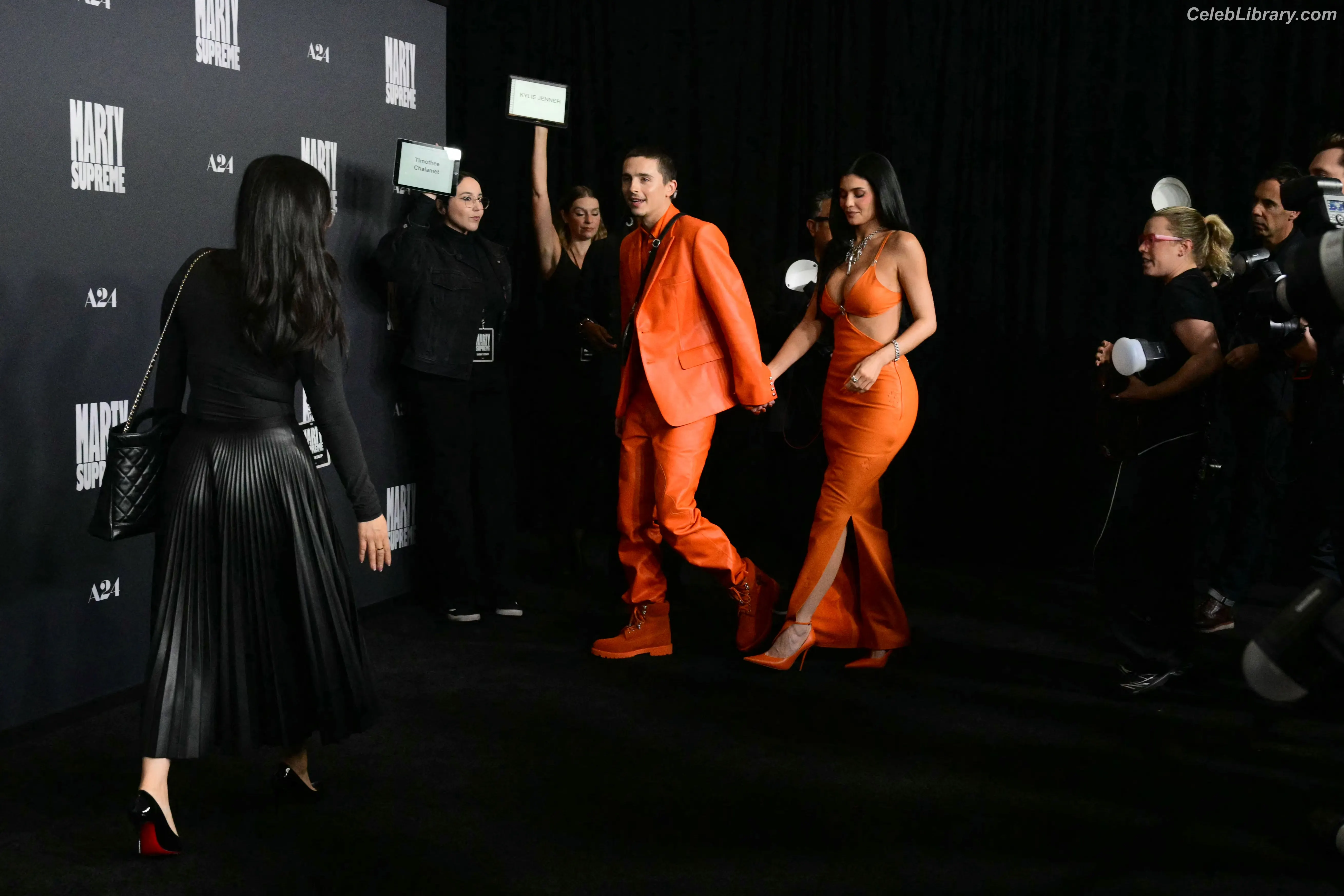Kylie Jenner photo 23 of 4070