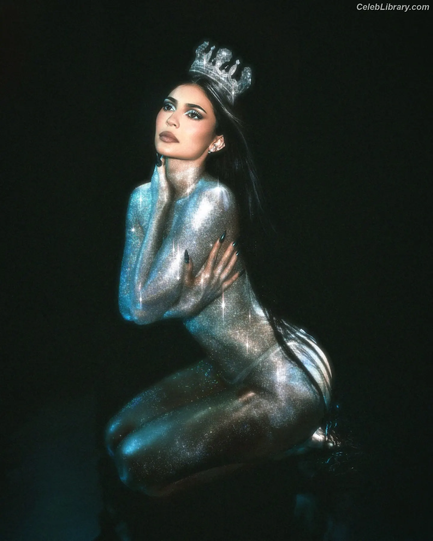 Kylie Jenner photo 4 of 4070