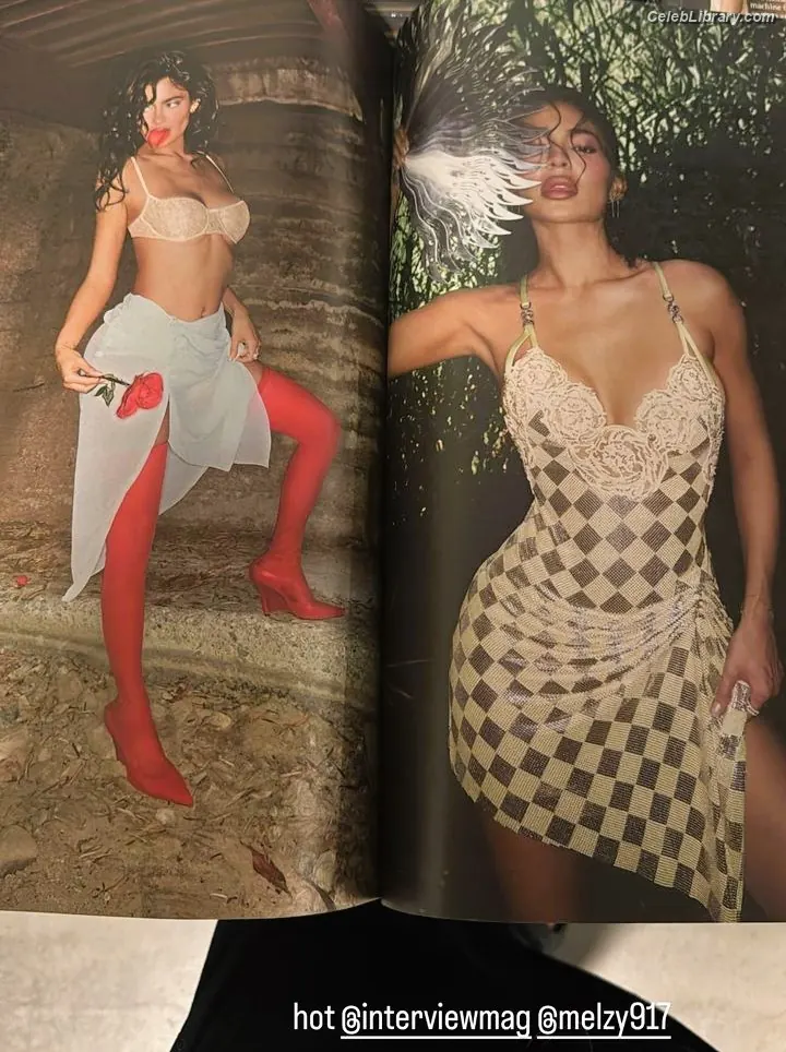Kylie Jenner photo 13 of 4070