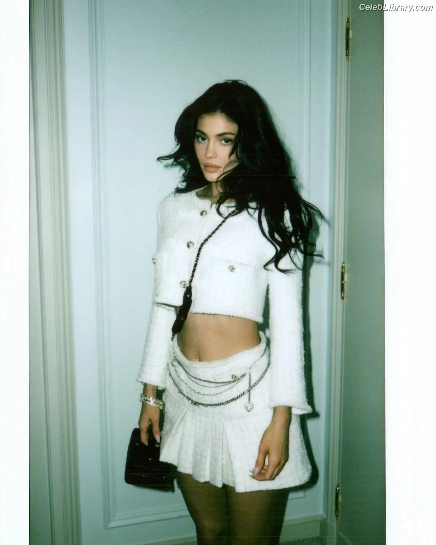 Kylie Jenner photo 9 of 4070