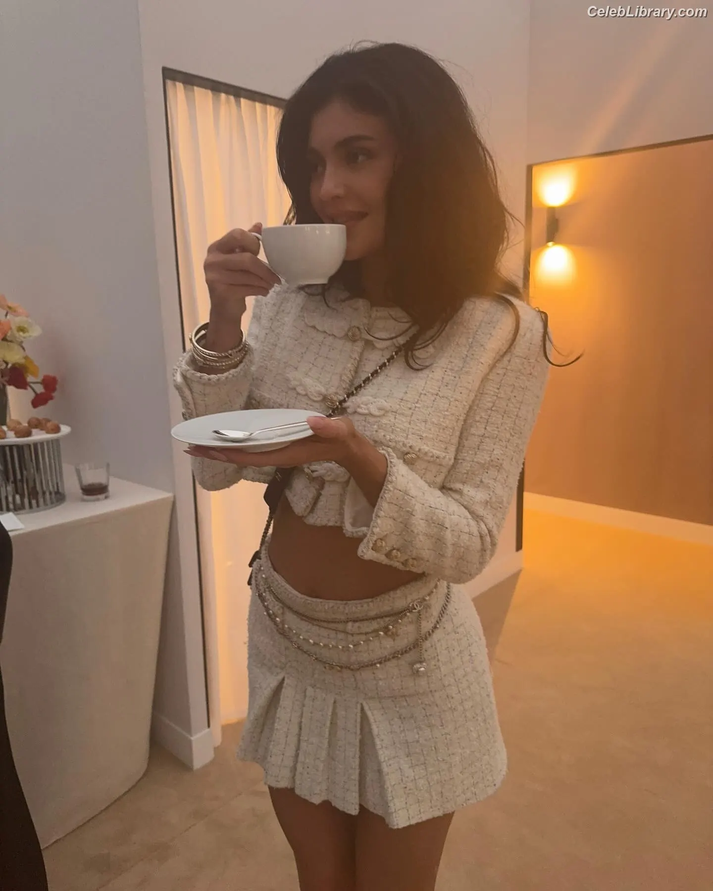 Kylie Jenner photo 12 of 4070