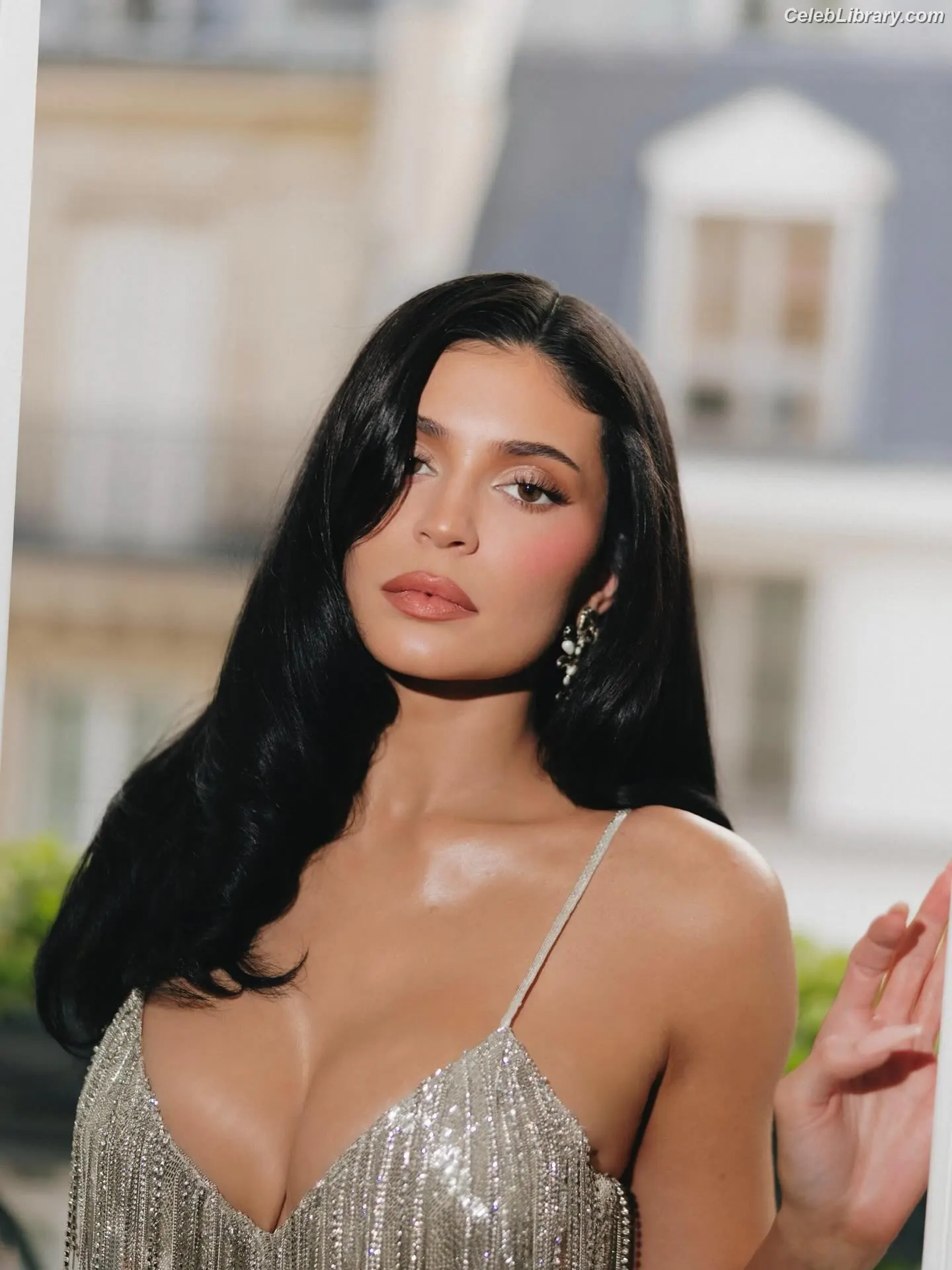 Kylie Jenner photo 20 of 4070