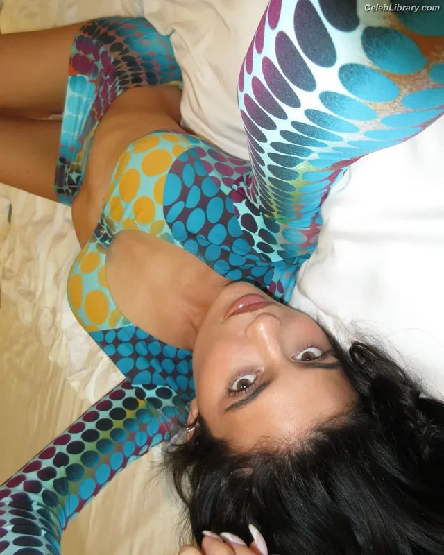 Kylie Jenner photo 8 of 4071
