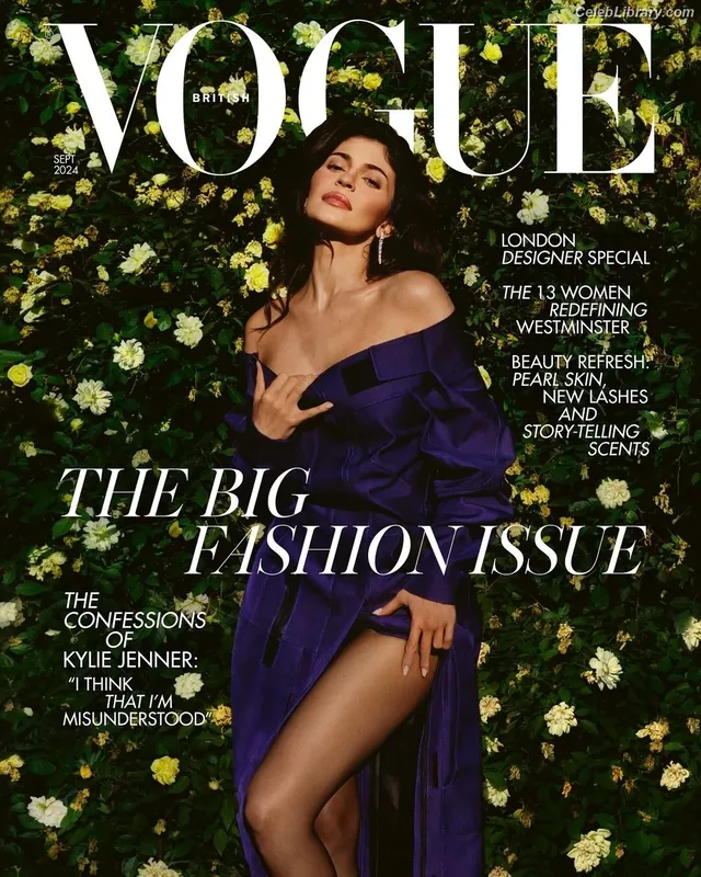 Kylie Jenner photo 1 of 4071