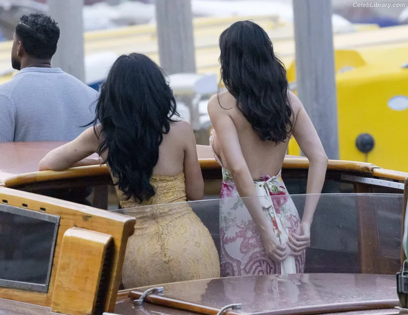 Kylie Jenner photo 24 of 4071
