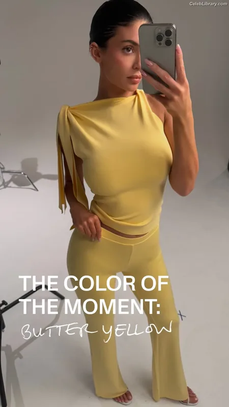 Kylie Jenner photo 19 of 4071