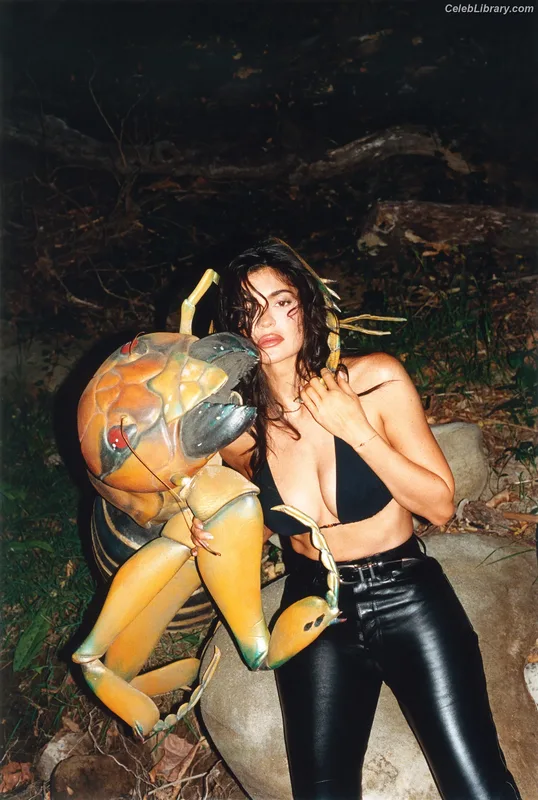 Kylie Jenner photo 9 of 4071