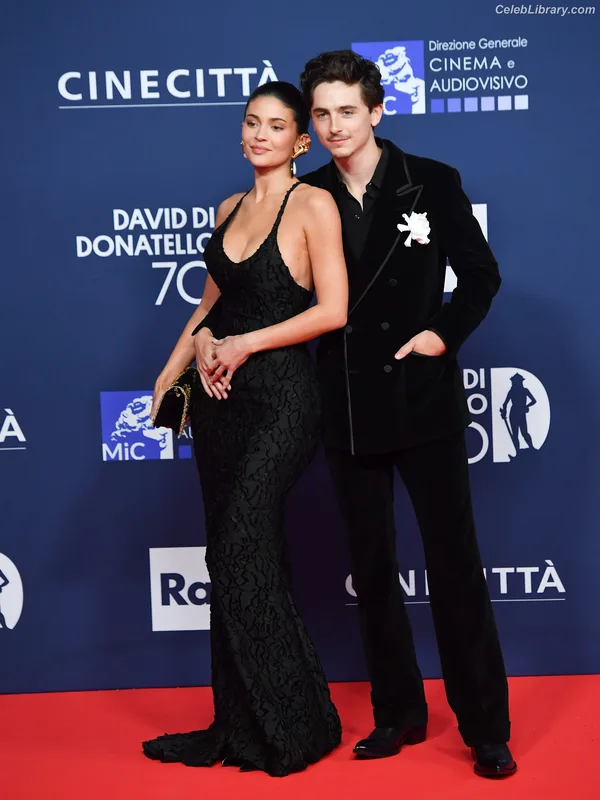 Kylie Jenner photo 9 of 4071