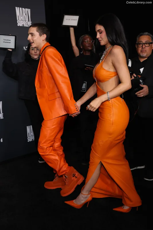 Kylie Jenner photo 9 of 4071