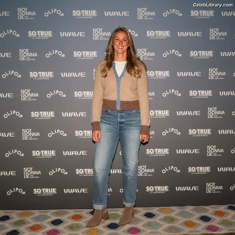 Kylie Kelce photo 7 of 35