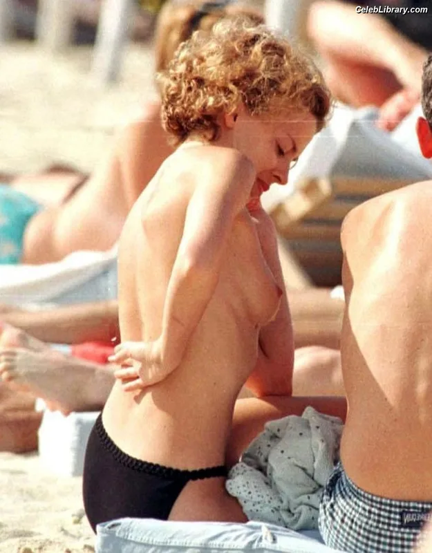 Kylie Minogue photo 16 of 174