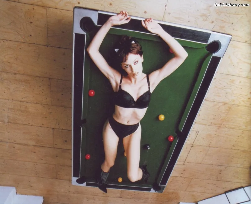 Kylie Minogue photo 24 of 174