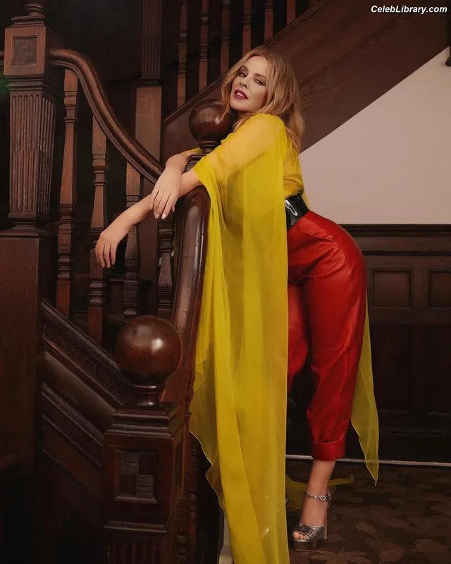 Kylie Minogue photo 21 of 174