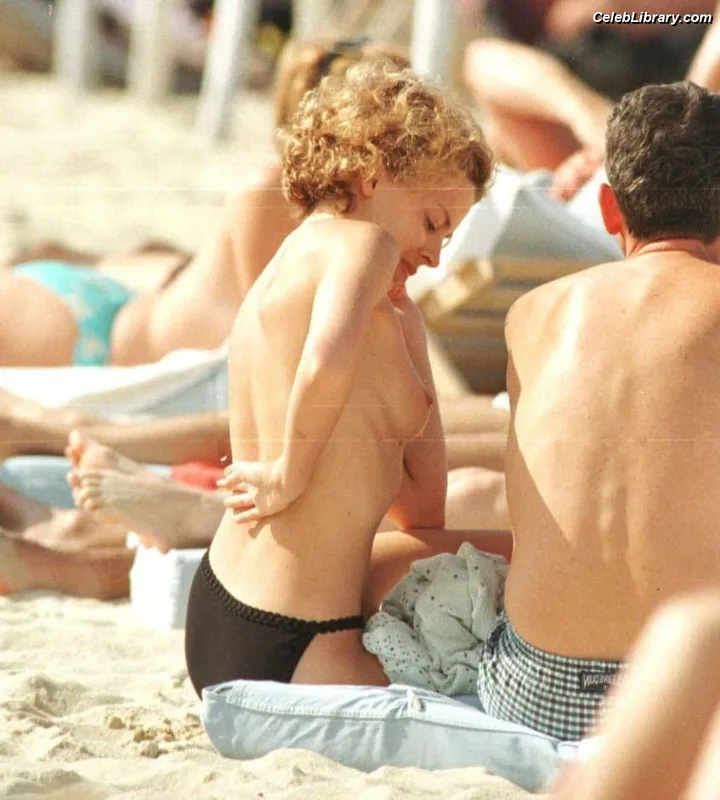Kylie Minogue photo 22 of 174