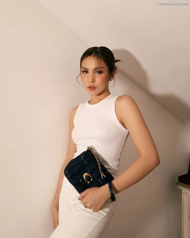 Kyline Alcantara photo 9 of 46