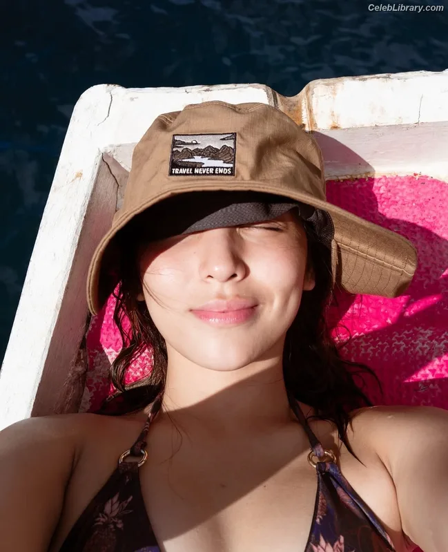 Kyline Alcantara photo 13 of 46