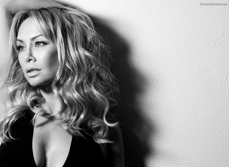Kym Johnson Herjavec photo 12 of 15