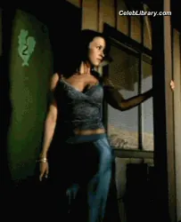 Lacey Chabert photo 14 of 61