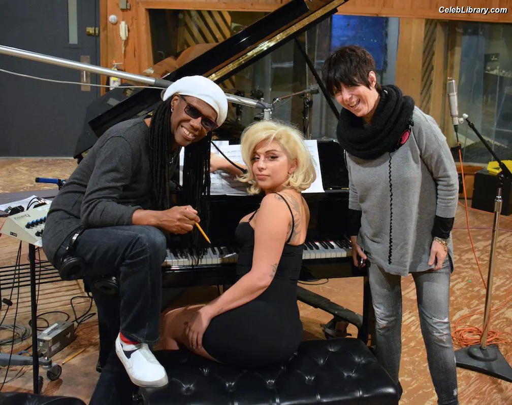 Lady Gaga photo 6 of 3694