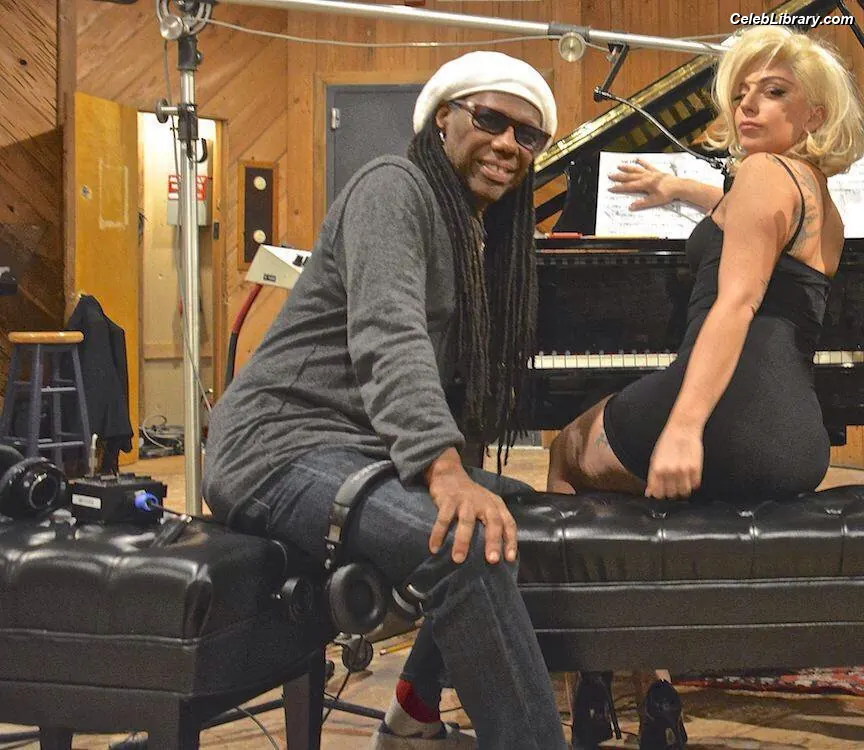 Lady Gaga photo 7 of 3694