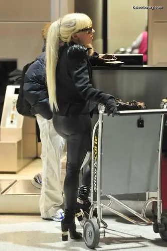 Lady Gaga photo 21 of 3694