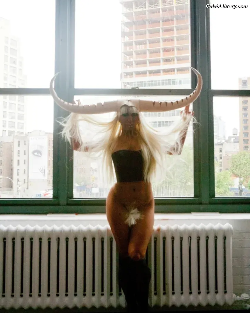 Lady Gaga photo 21 of 3664