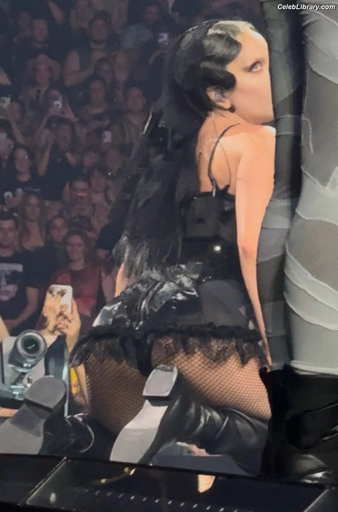 Lady Gaga photo 3 of 3664