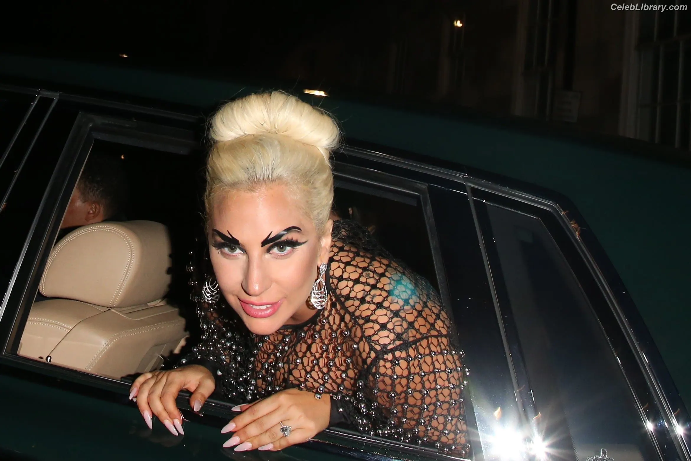 Lady Gaga photo 8 of 3664