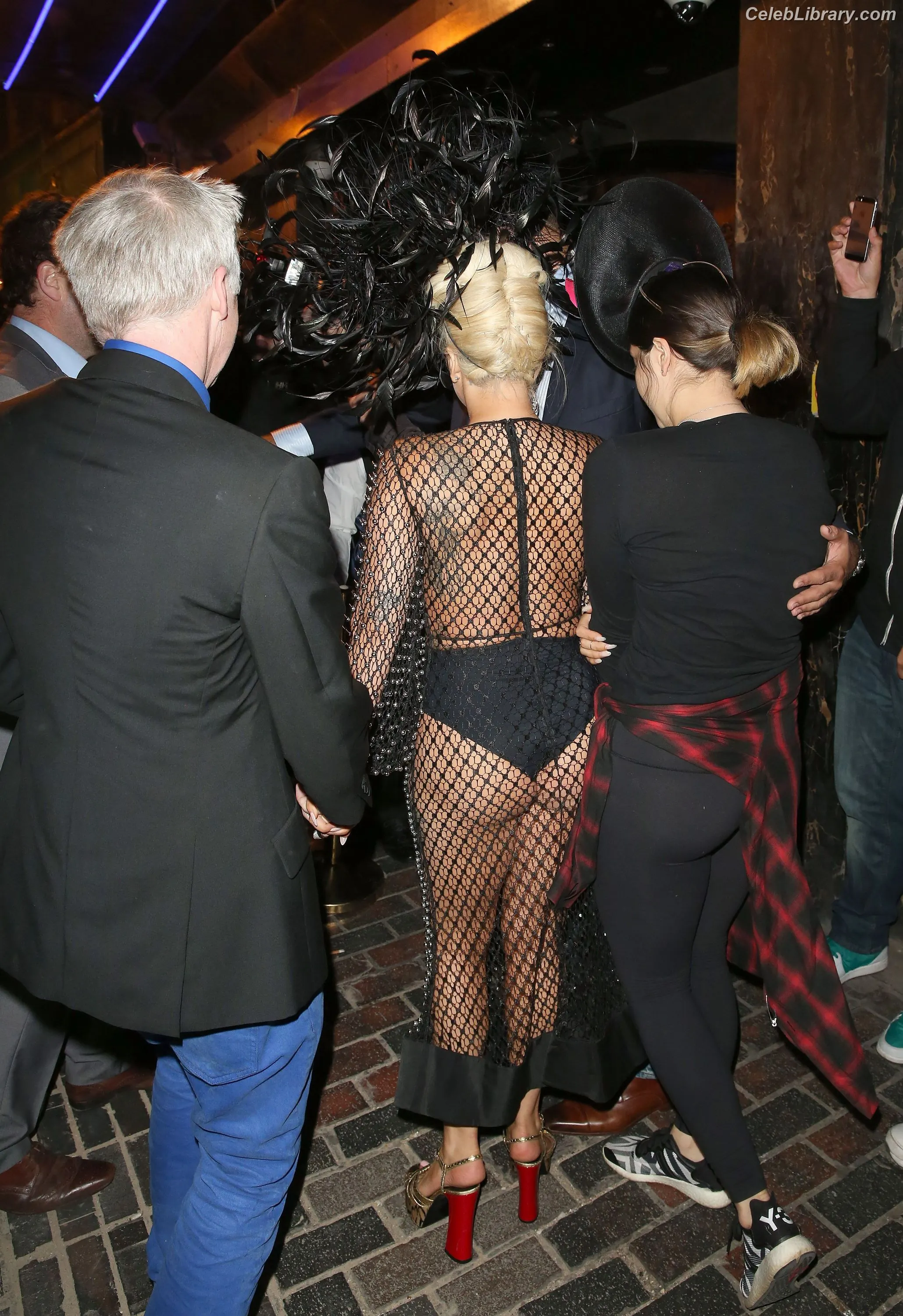 Lady Gaga photo 3 of 3664
