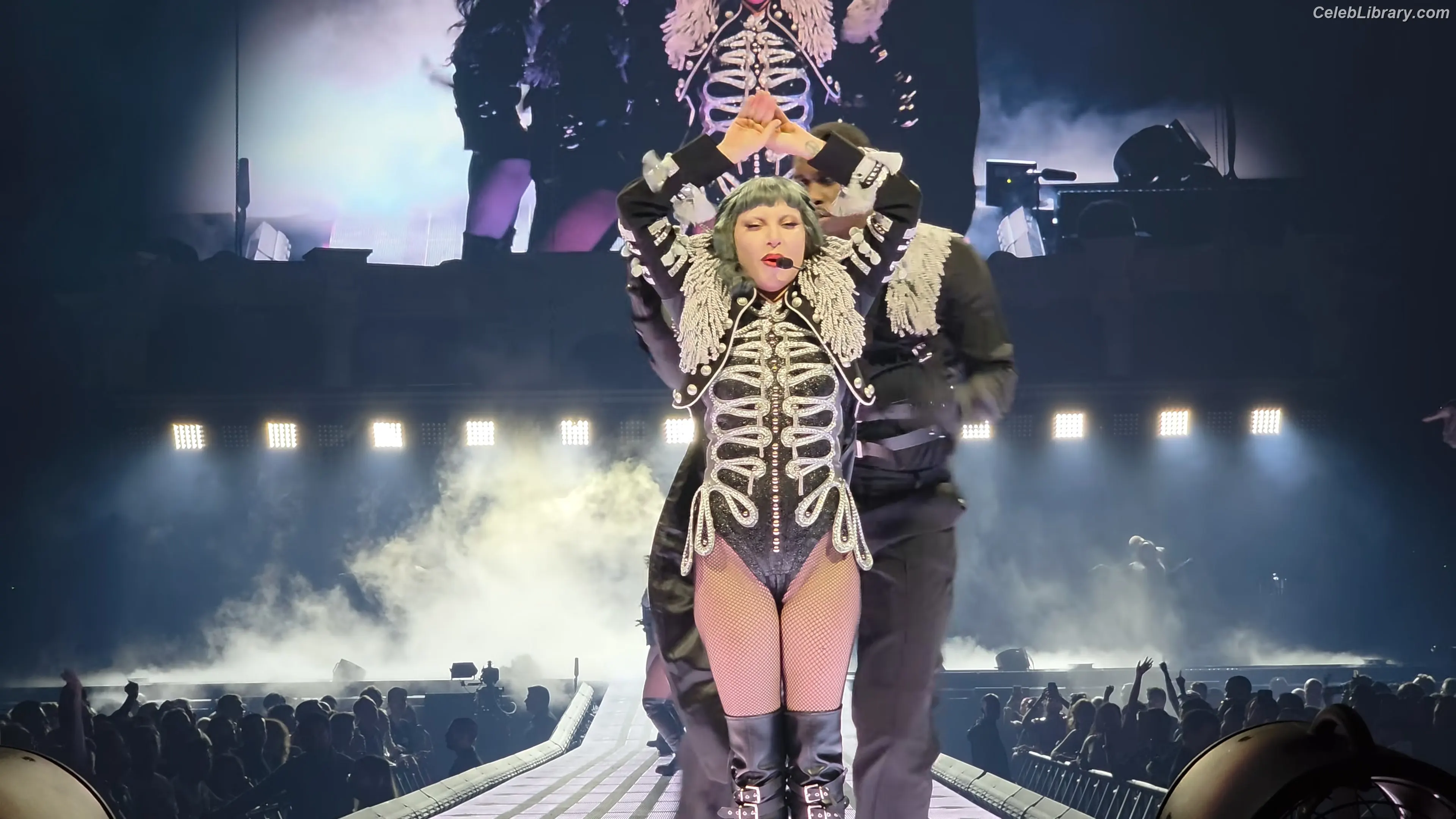 Lady Gaga photo 1 of 3664