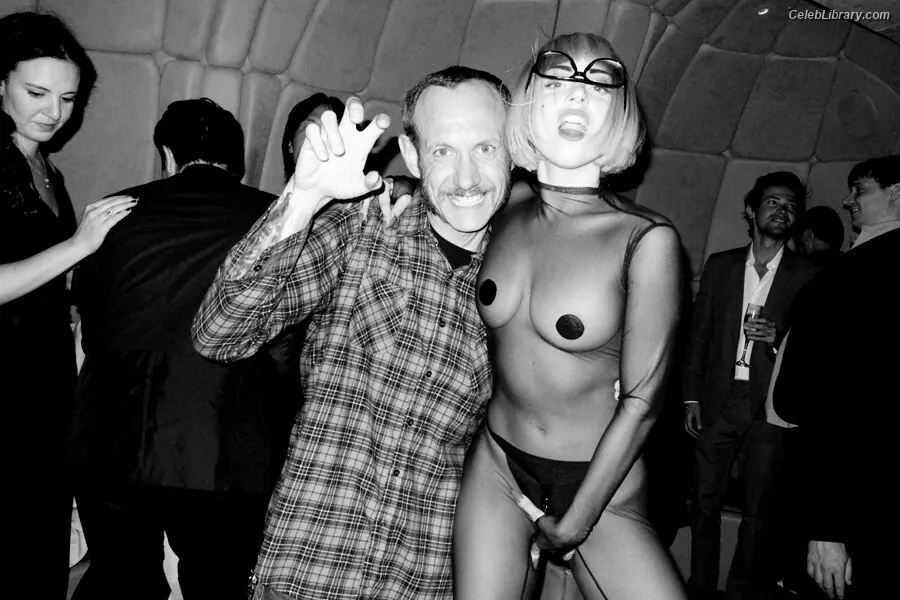 Lady Gaga photo 21 of 3664