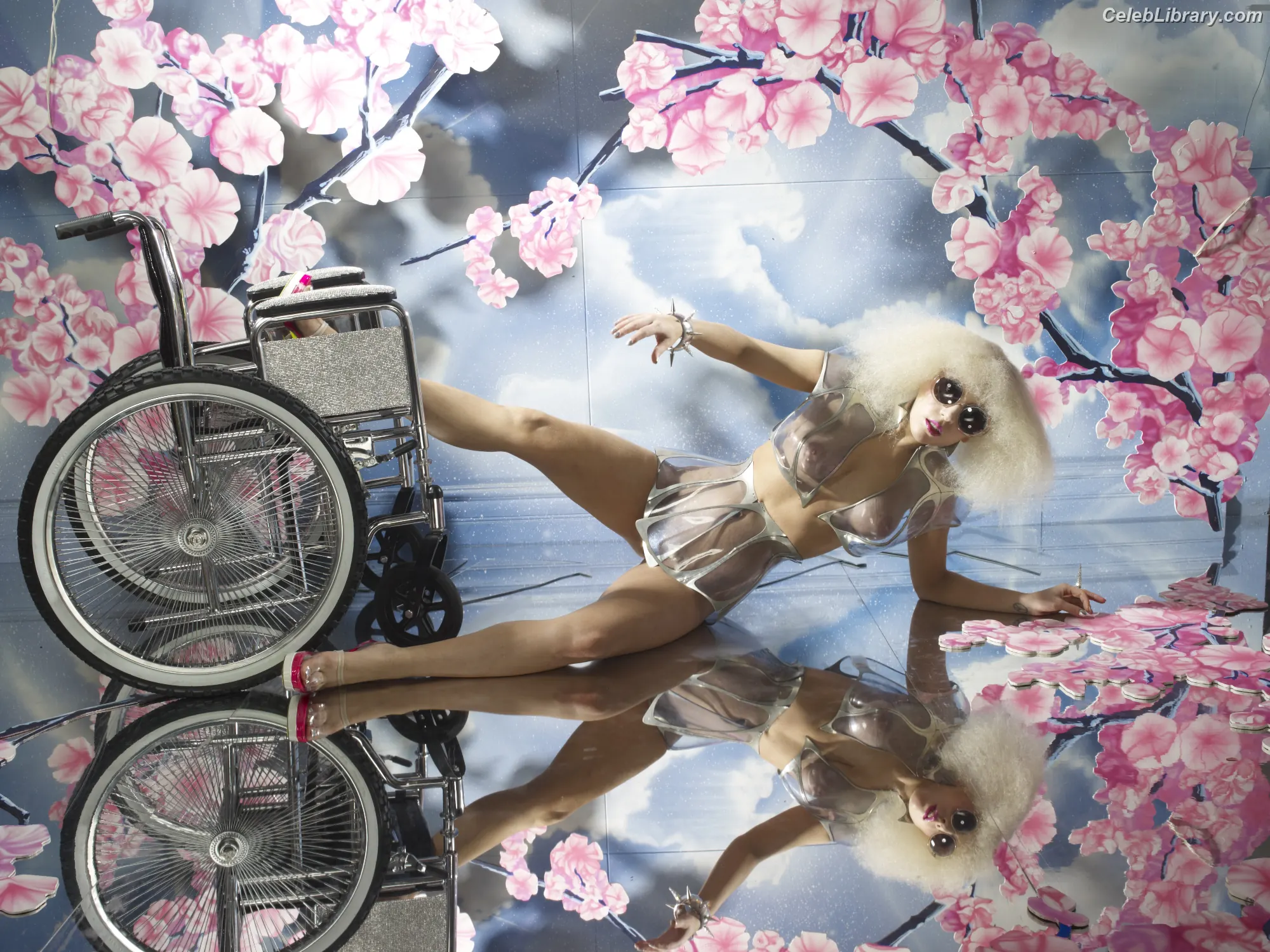 Lady Gaga photo 10 of 3664