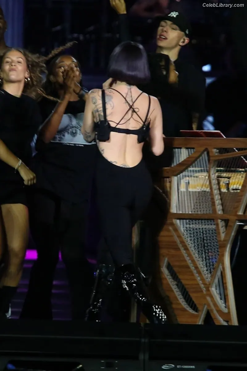Lady Gaga photo 4 of 3664
